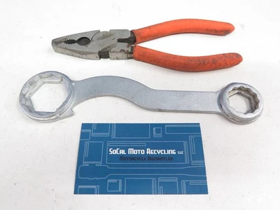 Kit de herramientas KTM OEM herramientas diversas: llave de eje + alicates Foto 1 de 2