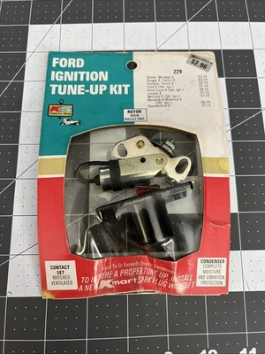 Kit de puesta a punto de encendido Ford; #229 NOS; se adapta a productos Ford Motor Co.; 8 cilindros  Foto 1 de 4