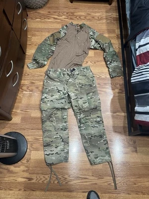 Tru spec L 1/4 拉链 Cordura 衬衫和 5.11 tac 裤子 — 第 1/3 张图片