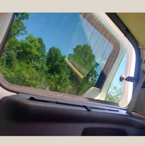 Volkswagen Routan 2010 Back Right Rear Window Panel - Picture 1 of 3