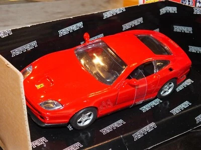 Globo Ferrari 550 Maranello 1995 scala 1/32 nuova in scatola - Immagine 1 di 4