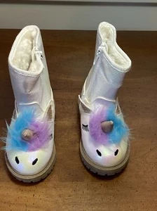 Toddler Girls White Unicorn Boot Size 5 Cat and Jack Hillary - Picture 1 of 5
