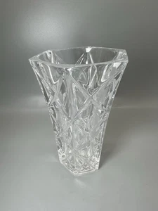 Vintage Avon 1987 Lead Crystal Glass Clear Flower Vase With Crisscross Pattern - Picture 1 of 11