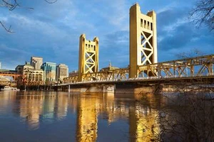 Sacramento California skyline canvas, Sacramento watercolor Sacramento wall art - Picture 1 of 6