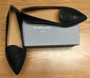Nuevo con etiquetas Everlane moderno punto plano cuero italiano, negro, 11 - Imagen 1 de 4