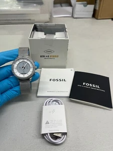 FOSSIL Carlie Gen 6 Hybrid Smartwatch Women's Watch 40mm FTW7066 - USED / READ - Picture 1 of 8
