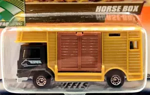 Matchbox 1999 Horse Box - Series 10 Farming - Side Door Opens - Horses Inside! - Picture 1 of 14