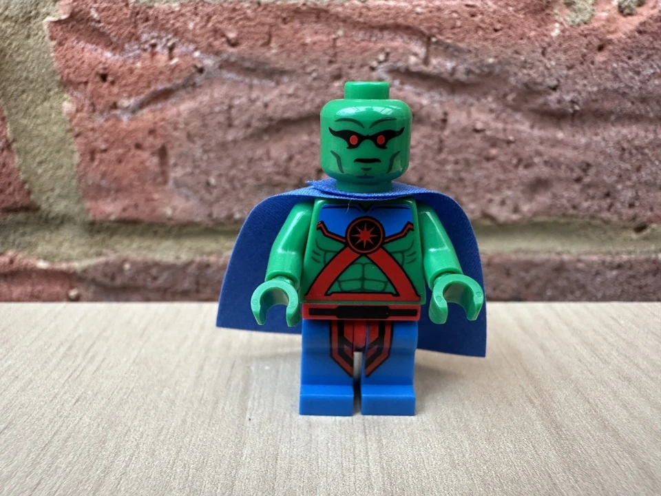 LEGO DC Comics Martian Manhunter sh0114 Justice League 5002126 new - Image 1 of 4