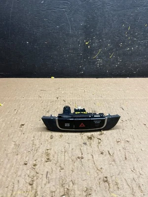 Interruptor de peligro de advertencia central del tablero de instrumentos Hyundai Tucson 2010 a 2013 T6285 DG Foto 1 de 4