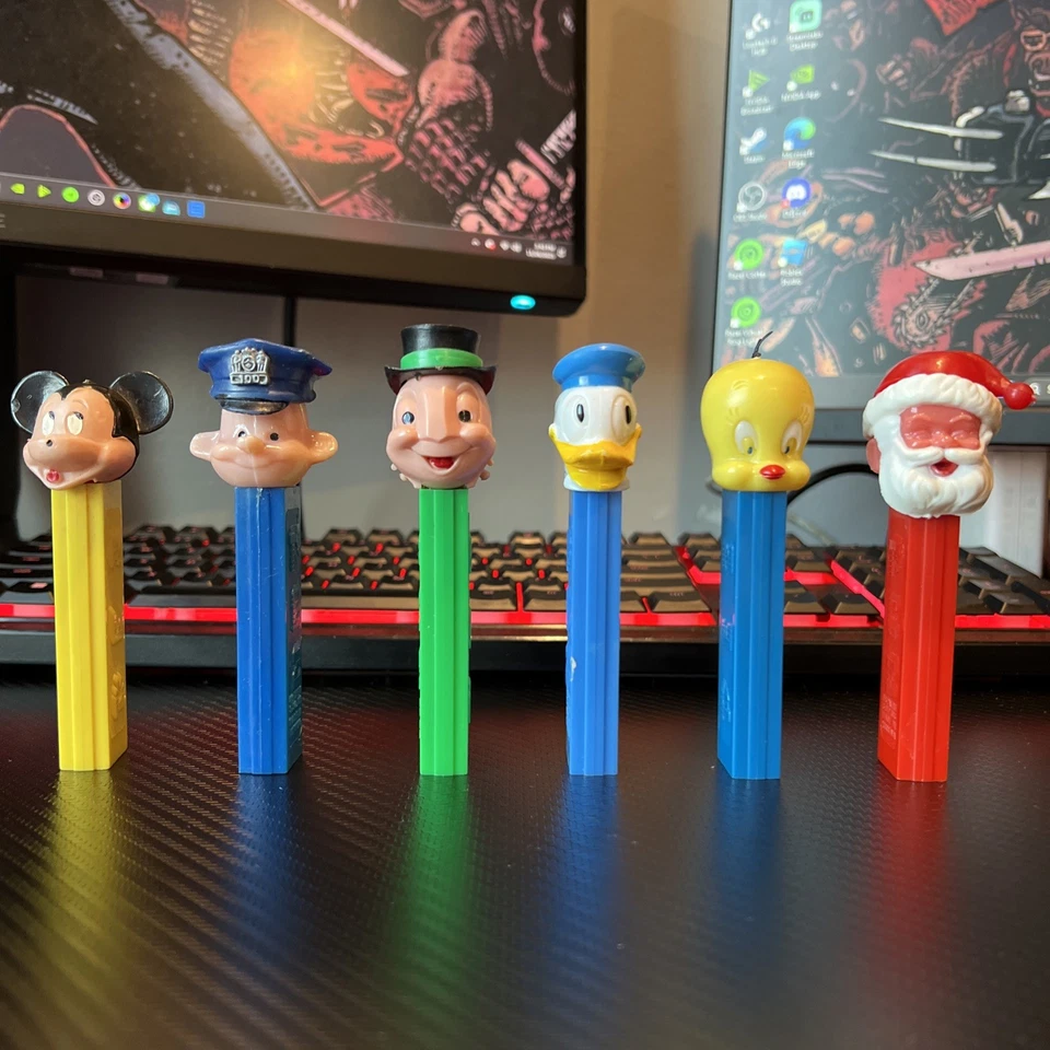 VINTAGE PEZ Lot Mickey Mouse Police Pal Jiminy Cricket Donald Duck Tweety Santa - Image 1 of 4