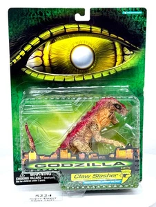 Godzilla 6"inch Baby Godzilla - Claw Slasher - Terror Talons - Trendmasters 1998 - Picture 1 of 6