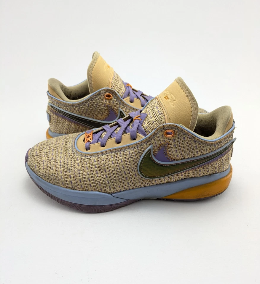 Jóvenes Nike Lebron 20 GS Verano Vibraciones Naranja Púrpura Zapatos DQ8651-200 Talla 7Y Foto 1 de 4