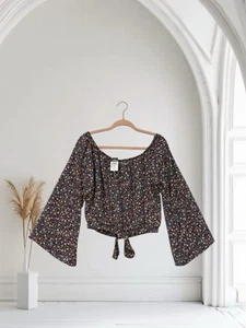 Top corto Rue 21 para mujer talla grande floral lazo cintura manga campana boho Y2K nuevo con etiquetas - Imagen 1 de 19