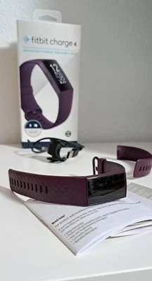 Fitbit Charge 4 Fitness Tracker, Lila Advanced GPS - Bild 1 von 3