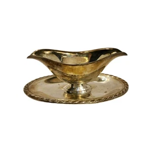 Wm Rogers Silver Plate  Double Sided Gravy Boat with attached Underplate # 4113  - Picture 1 of 10