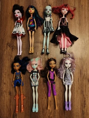 Monster High Eight Doll Collection. Rare Dolls. Sold As Seen Read Description 1 - Image 1 of 4