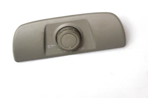 RENAULT Modellspezifischer Schiebedachsteuerschalter Teilenummer 8200119893 E288 - Bild 1 von 4