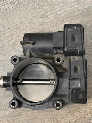  Cuerpo de acelerador Mopar para Chrysler Jeep V6, 3,3 L - Usado  Foto 1 de 4