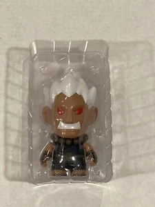 7 Inch Kidrobot x STREET FIGHTER V SHIN AKUMA SDCC OFFICIAL! 7” VINYL FIGURE - Picture 1 of 8