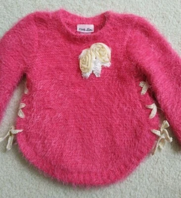 Suéter Pullover Little Lass 3T - Rosa Caliente Difuso con Lados y Rosas con Cordones Foto 1 de 4