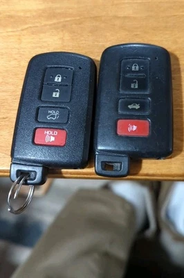 Llavero remoto sin llave Toyota Highlander 2014-2019 HYQ14FBA 281451-2110 (lote de 2) Foto 1 de 2