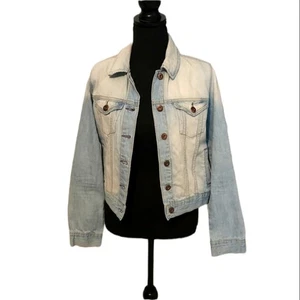 Forever 21 Women's Light Wash Denim Jean Jacket/Size SM Trucker Button Front - Picture 1 of 6