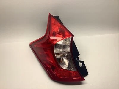 Luz trasera izquierda conductor Nissan Versa Note 2014-2019 OEM 265553WC0A Foto 1 de 4