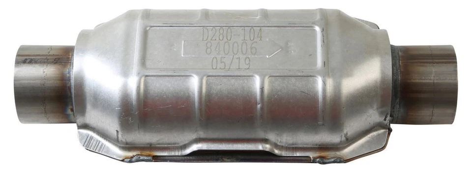 Catalytic Converter for 2001-2002 Cadillac Eldorado 4.6L V8 GAS DOHC - Image 1 of 3