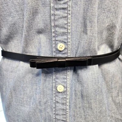 H&M CINTURÓN DELANTERO LAZO CUERO SINTÉTICO FLACO NEGRO CIERRE DE UNA PUNTA MUJER OS Foto 1 de 4