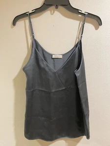 Aritzia Babaton Everly Cuello en V Camisola Cami Camisa Top Blusa Tanque Pequeña - Imagen 1 de 3