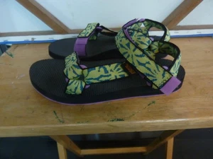 Teva Original Universal Beach Floral/Wild Lime Sandal Wm. Sz. 5 WORN ONCE! - Picture 1 of 4