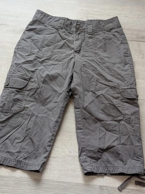 Women’s Riders By Lee Mid Rise Capris Cargo Cuffed Size 8M - Image 1 of 4