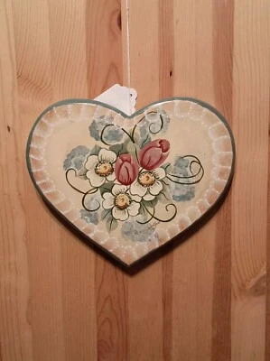 Wooden Heart Wall Hanging Beautiful Hand Painted Floral Design Vintage Folk Art  - Image 1 of 4