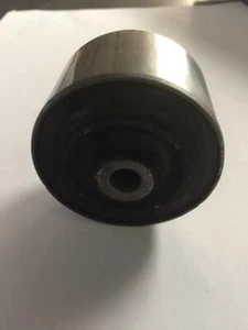 Arbusto de par de montaje inferior del motor Peugeot 406 V6 (carretera rápida) - Imagen 1 de 4
