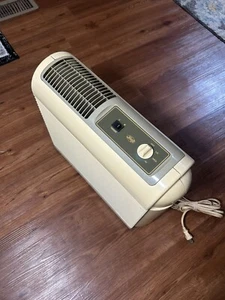 Hunter Fan Company Model 30075 HEPAtech Home Air Purifier Ion Generator In White - Picture 1 of 6