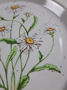 Set Of 4 Vintage Speckled Floral Plates Japan Dandelion Clover Violet Pink 8 In - Picture 1 of 23