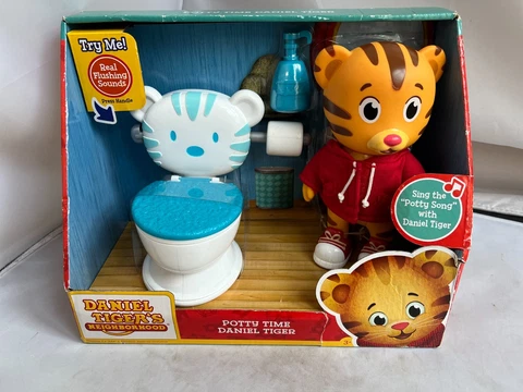 Daniel Tigers Neighborhood Potty Time Toy New WORKINNG SONG Flush Sounds NRFB Cover