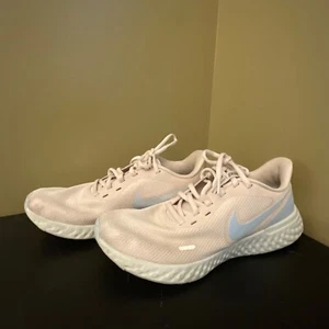 Nike Revolution 5 Barely Rose Hydrogen blaue Damenschuhe BQ3207-604 Größe 10 - Bild 1 von 5