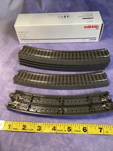 HO - Marklin 24130 C Track - R1 C 30° - 14-3/16'' 36cm Radius (Set of 6) - Picture 1 of 4