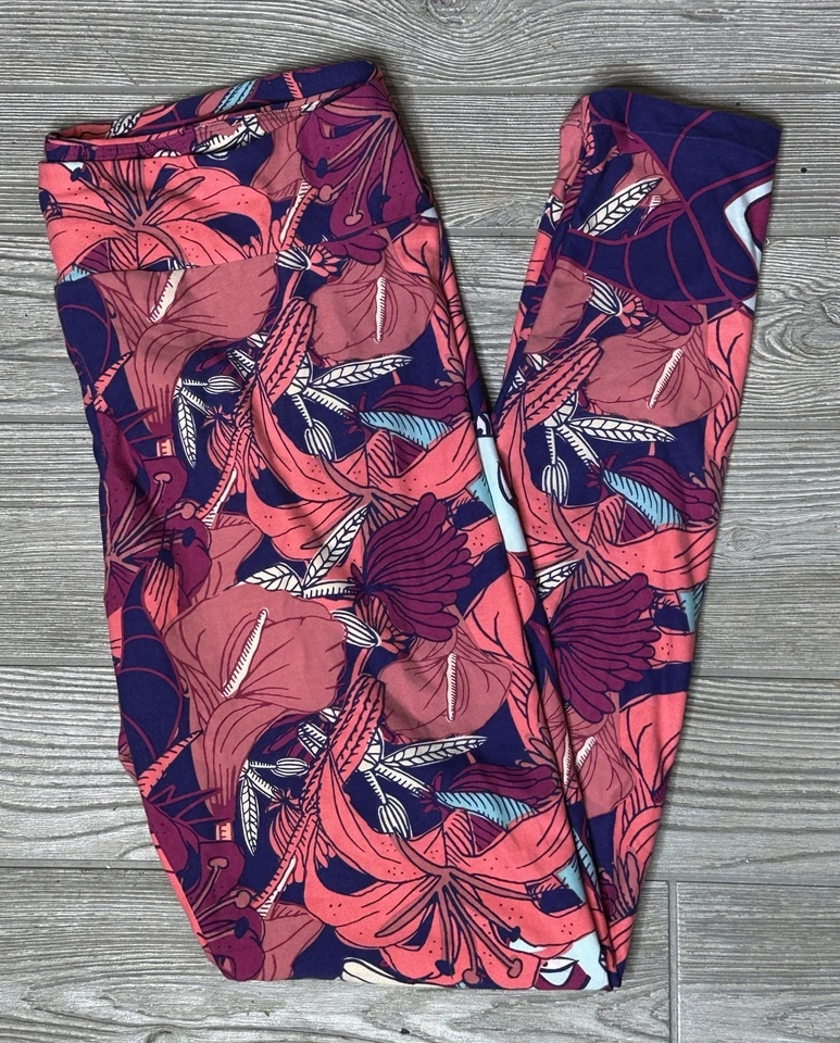 NOVA Leggings Lularoe TC Disney Alta Curvilínea Bela Adormecida Malévola Diablo - Imagem 1 de 1