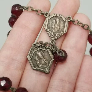 Rosario vetro rosso vintage Saint Anne De Beaupre perline vetro rosso 10 pollici - Foto 1 di 8