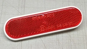 OEM Vespa Piaggio LH Rear Reflector & Base Mount White 654306BR Genuine College - Bild 1 von 3