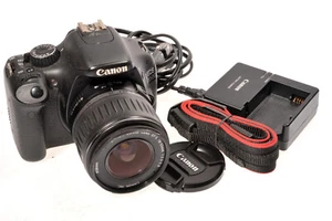 Canon EOS 550D + Canon EF-S 3.5-5.6/18-55mm Spiegelreflexkamera DSLR - Bild 1 von 3