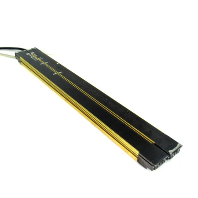 Omron F3SJ-A0460P25 Safety Light Curtain Emitter and Receiver 460mm - Image 1 of 4