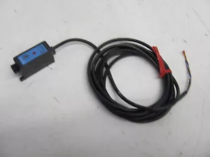 AMPLIFICADOR FOTOELÉCTRICO FIBRA KEYENCE FS-17 12-24VDC NPN - Imagen 1 de 2