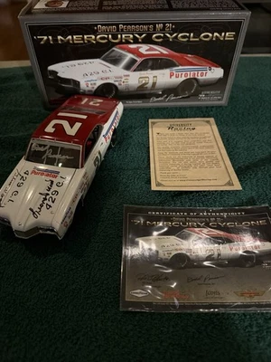David Pearson 1971 Signed Purolator Mercury Cyclone University Of Racing Legends - Image 1 of 4