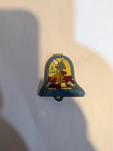 Spilla smaltata canguro atari vintage da collezione - Foto 1 di 2