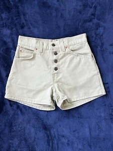 Vintage Levi's 950 Beige Relaxed Fit Mom Button Fly Shorts Junior Sz 5 USA - Picture 1 of 6