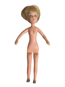 Vintage Lesney Puppe Miss Matchbox weiches Gummi Vinyl 5" blonde Haare blaue Augen 70er - Bild 1 von 16