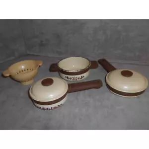 Vintage Ohio Art Co CoQueval Pots w/Lids & Colander Pfaltzgraff Village Pattern - Picture 1 of 9